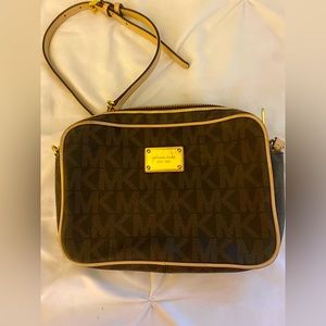 Michael Kors Crossbody